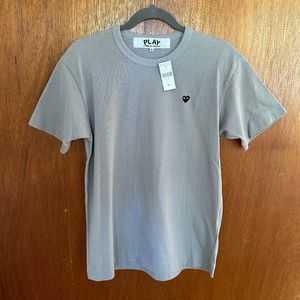 COMME DES GARCONS - PLAY T-SHIRT- GRAY - NEW W/TAGS - MEDIUM